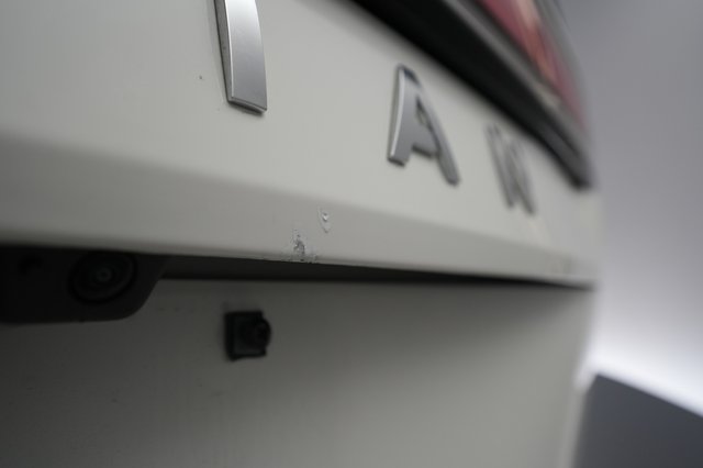 2023 Rivian R1S — photo 23 of 24