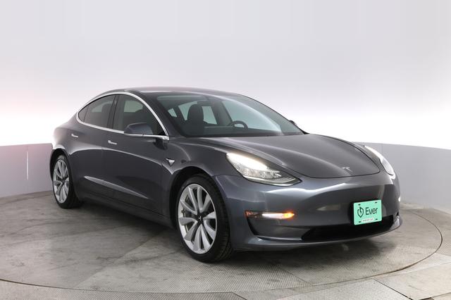 2019 Tesla Model 3 — photo 10 of 24