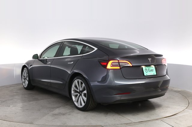 2019 Tesla Model 3 — photo 13 of 24