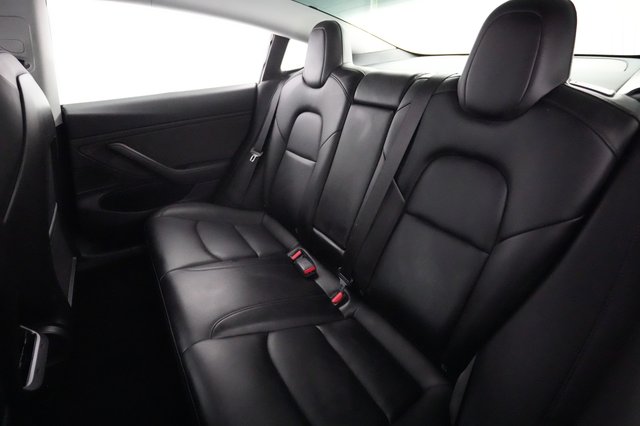 2019 Tesla Model 3 — photo 19 of 24