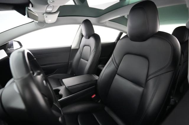 2019 Tesla Model 3 — photo 3 of 24