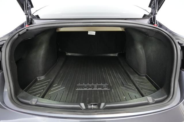 2019 Tesla Model 3 — photo 6 of 24