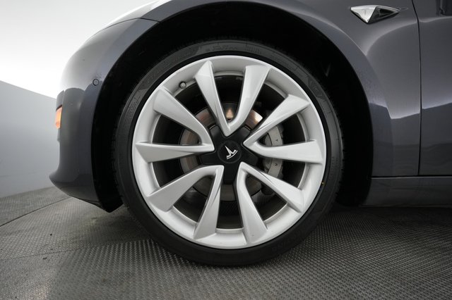 2019 Tesla Model 3 — photo 15 of 24