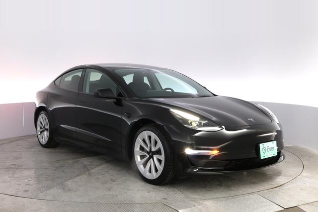 2022 Tesla Model 3 — photo 10 of 22
