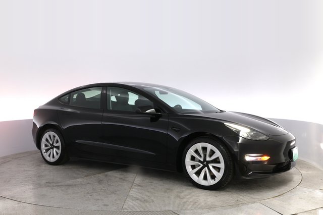 2022 Tesla Model 3 — photo 11 of 22