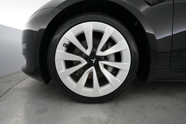 2022 Tesla Model 3 — photo 7 of 22