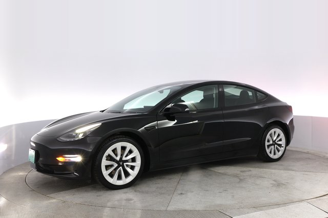 2022 Tesla Model 3 — photo 14 of 22