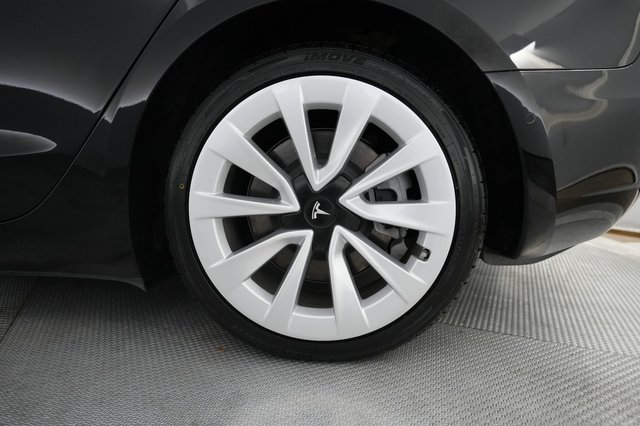 2022 Tesla Model 3 — photo 17 of 22