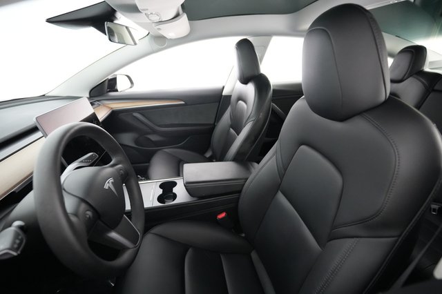 2022 Tesla Model 3 — photo 3 of 22