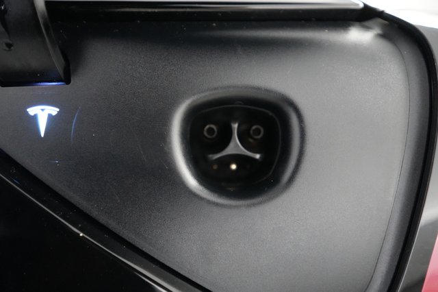 2022 Tesla Model 3 — photo 8 of 22