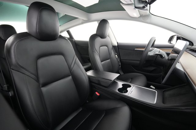 2022 Tesla Model 3 — photo 18 of 22