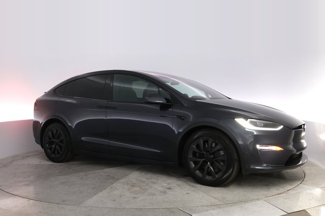 2023 Tesla Model X — photo 11 of 30