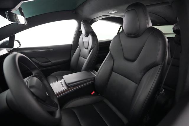 2023 Tesla Model X — photo 3 of 30