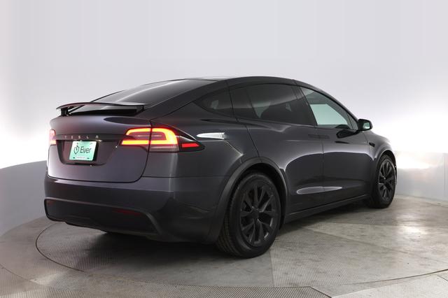 2023 Tesla Model X — photo 2 of 30