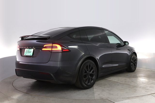 2023 Tesla Model X — photo 2 of 30