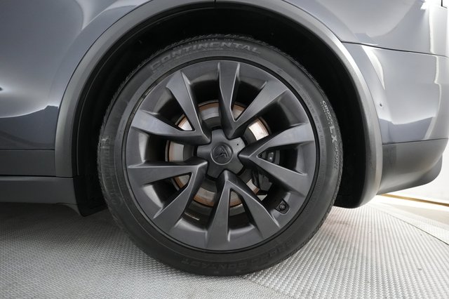 2023 Tesla Model X — photo 7 of 30