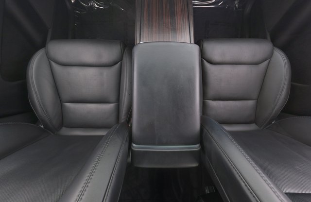 2023 Tesla Model X — photo 22 of 30