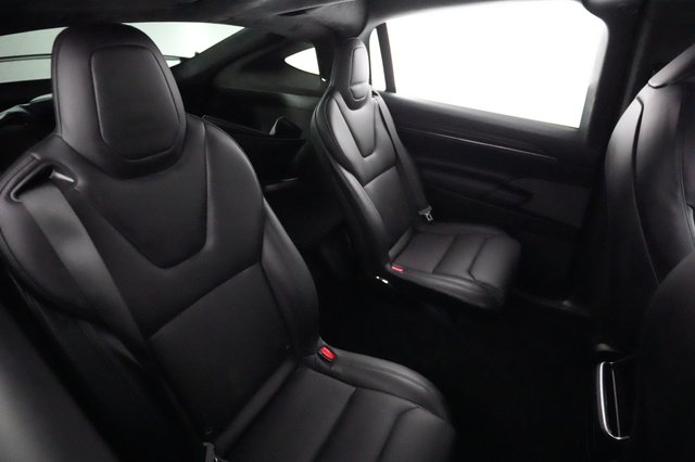 2023 Tesla Model X — photo 4 of 30