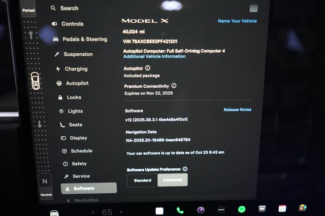 2023 Tesla Model X — photo 5 of 30