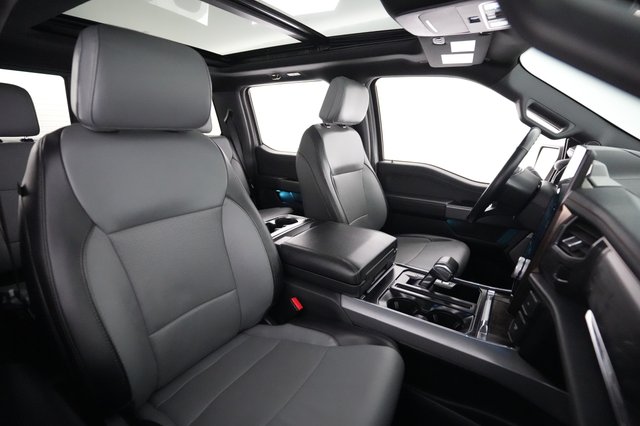 2023 Ford F-150 Lightning — photo 13 of 15