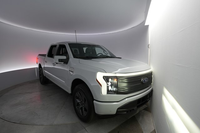 2023 Ford F-150 Lightning — VIN 1FTVW1EV1PWG13668
