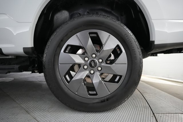 2023 Ford F-150 Lightning — photo 11 of 15