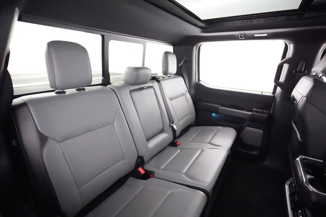 2023 Ford F-150 Lightning — photo 4 of 15