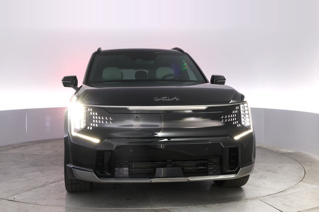 2024 Kia EV9 — photo 9 of 23