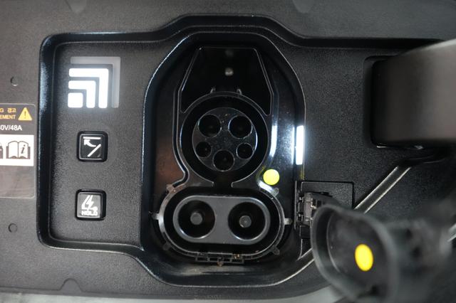 2024 Kia EV9 — photo 8 of 23