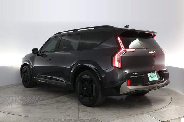 2024 Kia EV9 — photo 13 of 23