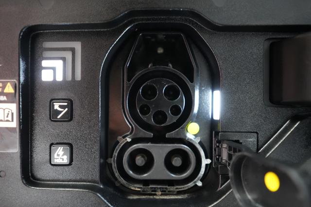 2024 Kia EV9 — photo 8 of 23