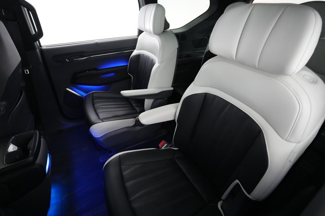 2024 Kia EV9 — photo 19 of 23