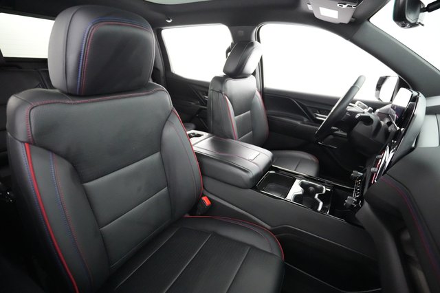 2024 Chevrolet Silverado EV — photo 13 of 16