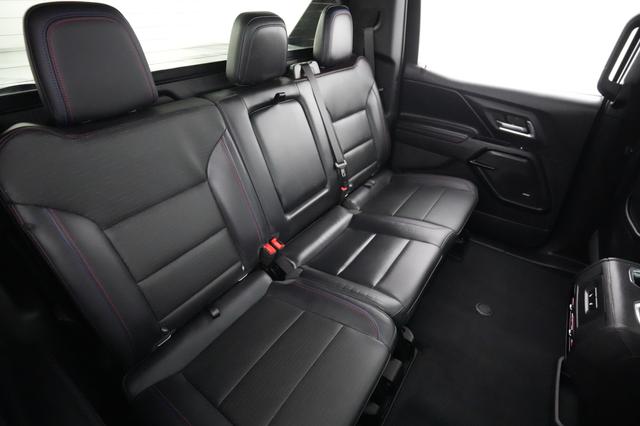 2024 Chevrolet Silverado EV — photo 4 of 16