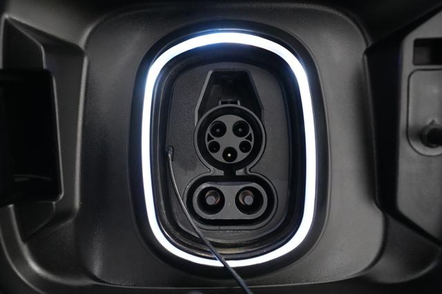 2024 Chevrolet Silverado EV — photo 8 of 16