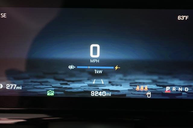 2024 Chevrolet Silverado EV — photo 5 of 16