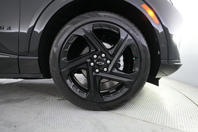 2024 Chevrolet Equinox EV — photo 7 of 18