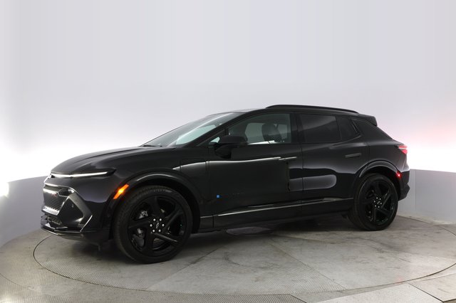 2024 Chevrolet Equinox EV — photo 14 of 18