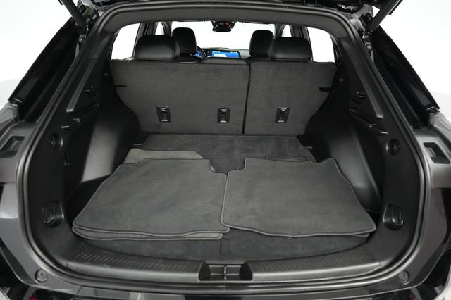 2024 Chevrolet Equinox EV — photo 6 of 18