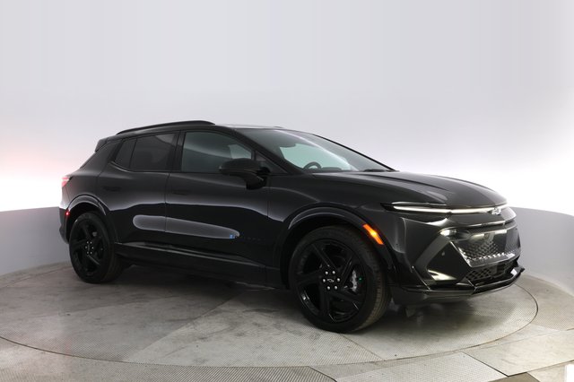 2024 Chevrolet Equinox EV — photo 11 of 18