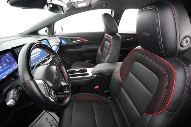 2024 Chevrolet Equinox EV — photo 3 of 18