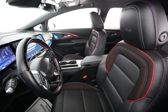 2024 Chevrolet Equinox EV — photo 3 of 18