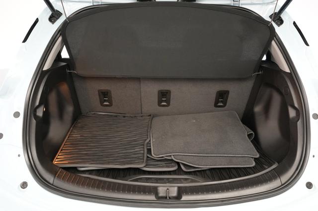 2022 Chevrolet Bolt EV — photo 6 of 20