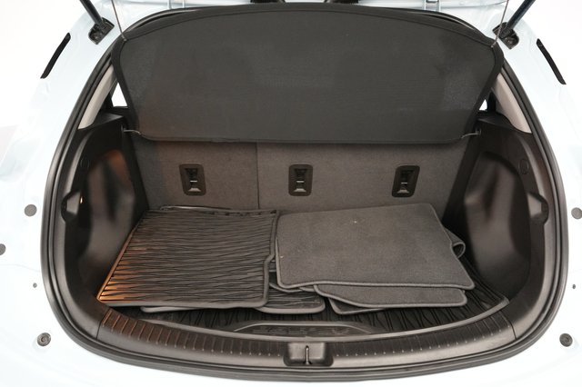 2022 Chevrolet Bolt EV — photo 6 of 20