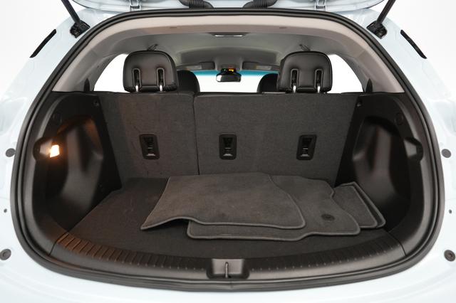 2023 Chevrolet Bolt EV — photo 6 of 20