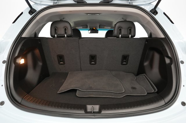 2023 Chevrolet Bolt EV — photo 6 of 20
