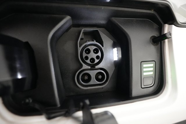 2023 Kia Niro EV — photo 8 of 21