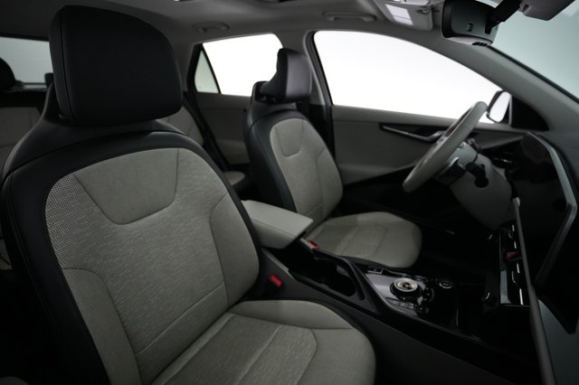 2023 Kia Niro EV — photo 18 of 19