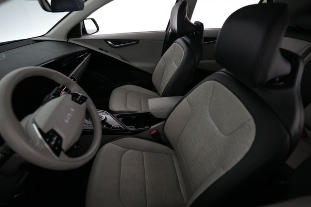 2023 Kia Niro EV — photo 3 of 19