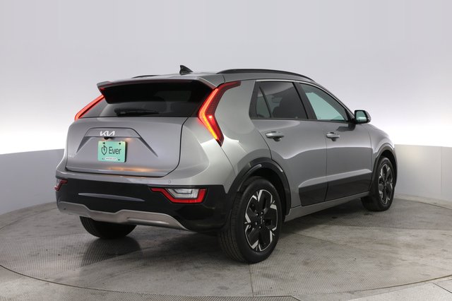 2023 Kia Niro EV — photo 2 of 19